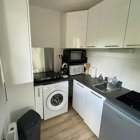 Appartement Avec Loggia Et Parking Prive Louviers Extérieur photo