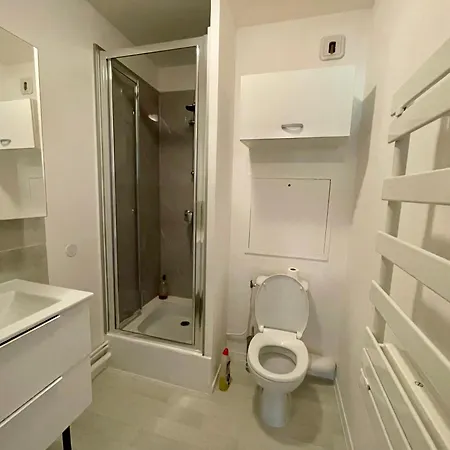 Appartement Avec Loggia Et Parking Prive Louviers Extérieur photo